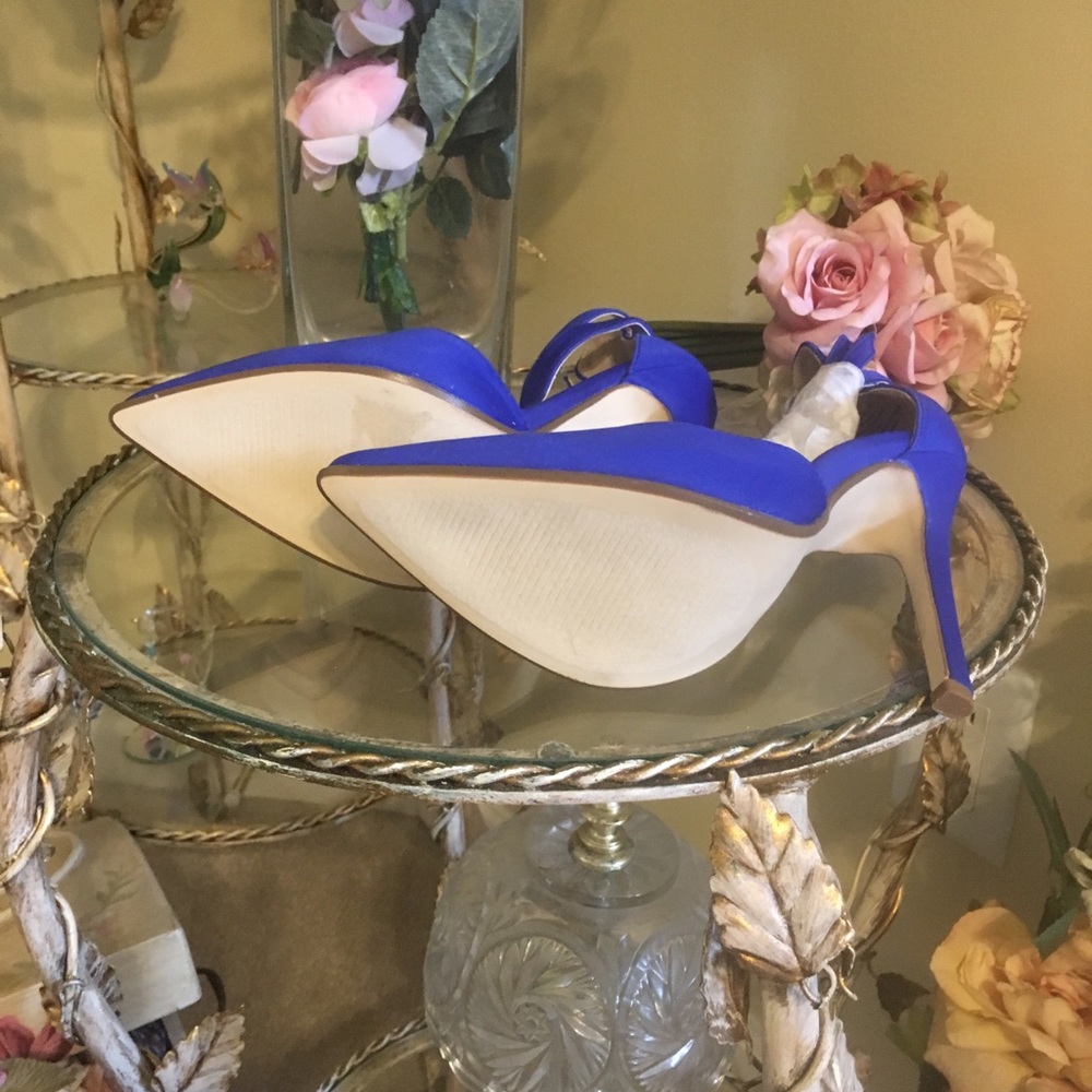 Shoes - Picture 3 of 4